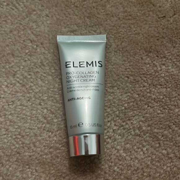Elemis three piece skincare set - Picture 2 of 4